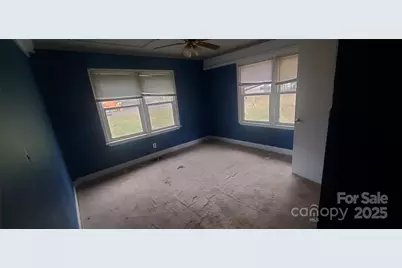 4001 Durham Lane, Charlotte, NC 28269 - Photo 5