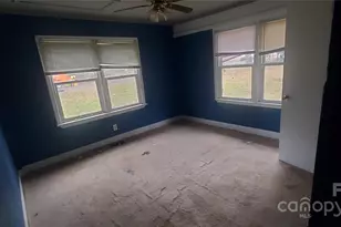 4001 Durham Ln, Charlotte, NC 28269 - Photo 5