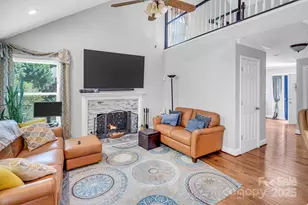 4711 Mountain Point Ln, Charlotte, NC 28216 - Photo 7