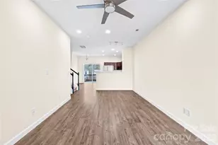 15558 Stronvar House Ln, Charlotte, NC 28277 - Photo 7