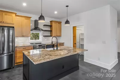 6260 Sunny Drive, Newland, NC 28657 - Photo 9