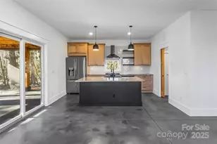 6260 Sunny Dr, Newland, NC 28657 - Photo 5