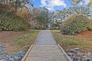 10923 Holly Ridge Blvd, Charlotte, NC 28216 - Photo 37