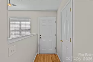 10923 Holly Ridge Blvd, Charlotte, NC 28216 - Photo 13