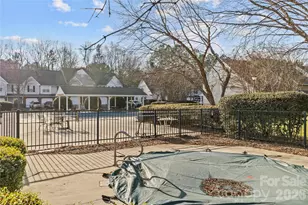 10923 Holly Ridge Blvd, Charlotte, NC 28216 - Photo 29