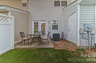 10923 Holly Ridge Blvd, Charlotte, NC 28216 - Photo 25