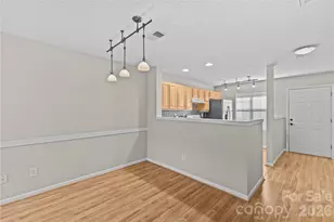 10923 Holly Ridge Blvd, Charlotte, NC 28216 - Photo 11