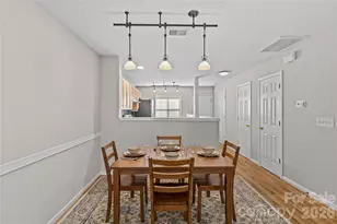 10923 Holly Ridge Blvd, Charlotte, NC 28216 - Photo 3