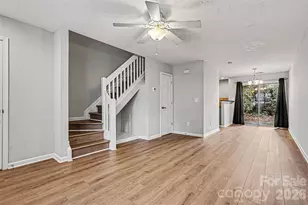 1825 Birch Heights Ct, Charlotte, NC 28213 - Photo 3