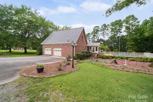 394 E Goldmine Rd, Wadesboro, NC 28170 - Photo 5