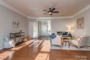 2240 Kensington Station Pkwy, Charlotte, NC 28210 - Photo 7