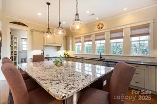 2852 Attaberry Dr, Charlotte, NC 28205 - Photo 13