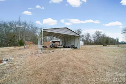 1004 Four Mile Loop, Cheraw, SC 29520 - Photo 35