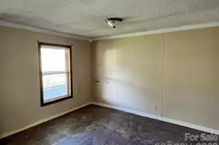 97 Oakland Dr, Burnsville, NC 28714 - Photo 7