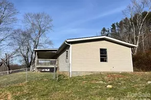 97 Oakland Dr, Burnsville, NC 28714 - Photo 11