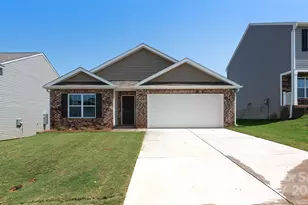 135 Wildbrook Dr, Waynesville, NC 28785 - Photo 1