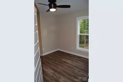 620 W Bell Street, Statesville, NC 28677 - Photo 17