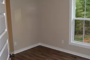 620 W Bell St, Statesville, NC 28677 - Photo 17