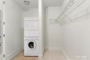 4625 Piedmont Row Dr, Charlotte, NC 28210 - Photo 11