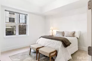 4625 Piedmont Row Dr, Charlotte, NC 28210 - Photo 7