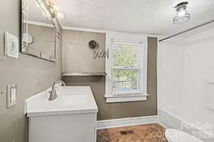 409 S Maple St, Dallas, NC 28034 - Photo 17