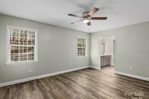 309 Derby Ln, Hendersonville, NC 28739 - Photo 19