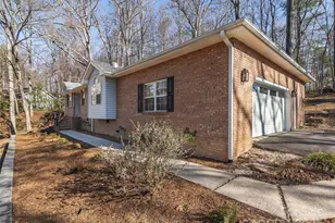 309 Derby Ln, Hendersonville, NC 28739 - Photo 3