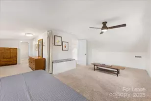 5712 Oak Dr, Charlotte, NC 28216 - Photo 23