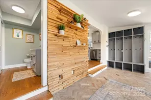 5712 Oak Dr, Charlotte, NC 28216 - Photo 33