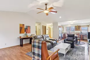 5 Hedgerose Ct, Asheville, NC 28805 - Photo 9