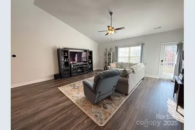 136 Wylie Trail, Statesville, NC 28677 - Photo 7