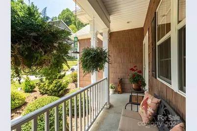 31 Headwater Drive, Hendersonville, NC 28739 - Photo 5