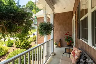 31 Headwater Dr, Hendersonville, NC 28739 - Photo 5