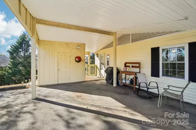 204 Cranbrook Circle, Hendersonville, NC 28792 - Photo 7