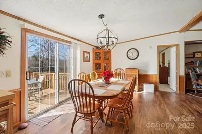 204 Cranbrook Circle, Hendersonville, NC 28792 - Photo 15