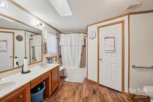 204 Cranbrook Cir, Hendersonville, NC 28792 - Photo 21