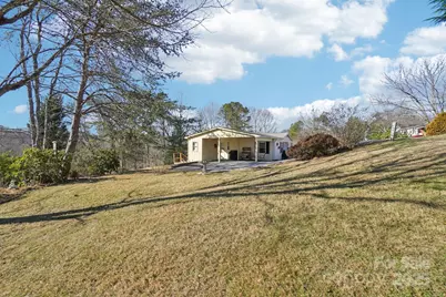 204 Cranbrook Circle, Hendersonville, NC 28792 - Photo 5