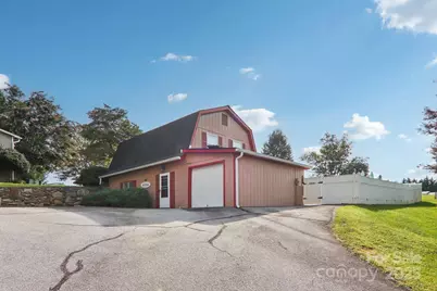 204 Cranbrook Circle, Hendersonville, NC 28792 - Photo 35