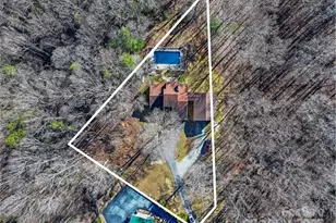 40 Country Bear Ln, Flat Rock, NC 28731 - Photo 3