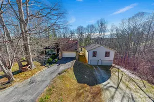 40 Country Bear Ln, Flat Rock, NC 28731 - Photo 39