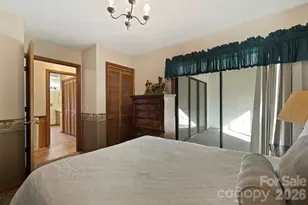 40 Country Bear Ln, Flat Rock, NC 28731 - Photo 17