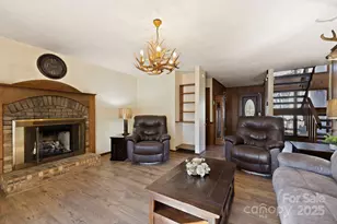 40 Country Bear Ln, Flat Rock, NC 28731 - Photo 7