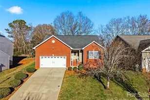 1636 Mayfair Dr, Conover, NC 28613 - Photo 1