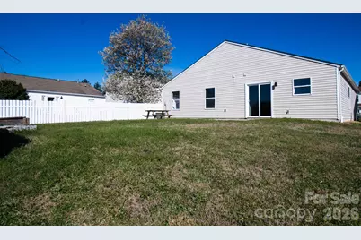 11055 Thousand Oaks Drive, Huntersville, NC 28078 - Photo 5