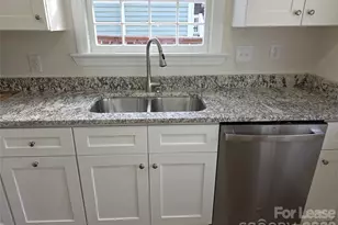 1953 Woodcrest Ave, Charlotte, NC 28203 - Photo 13