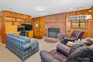 35 Smith Rdg Dr, Asheville, NC 28803 - Photo 11