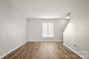 1905 Mereview Ct, Charlotte, NC 28210 - Photo 3