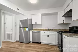 1905 Mereview Ct, Charlotte, NC 28210 - Photo 9