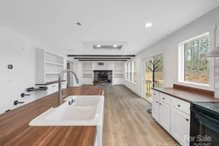 92 Jarrett Dr, Bakersville, NC 28705 - Photo 7