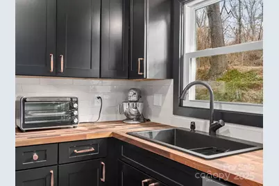 10 Village Park Drive, Weaverville, NC 28787 - Photo 9